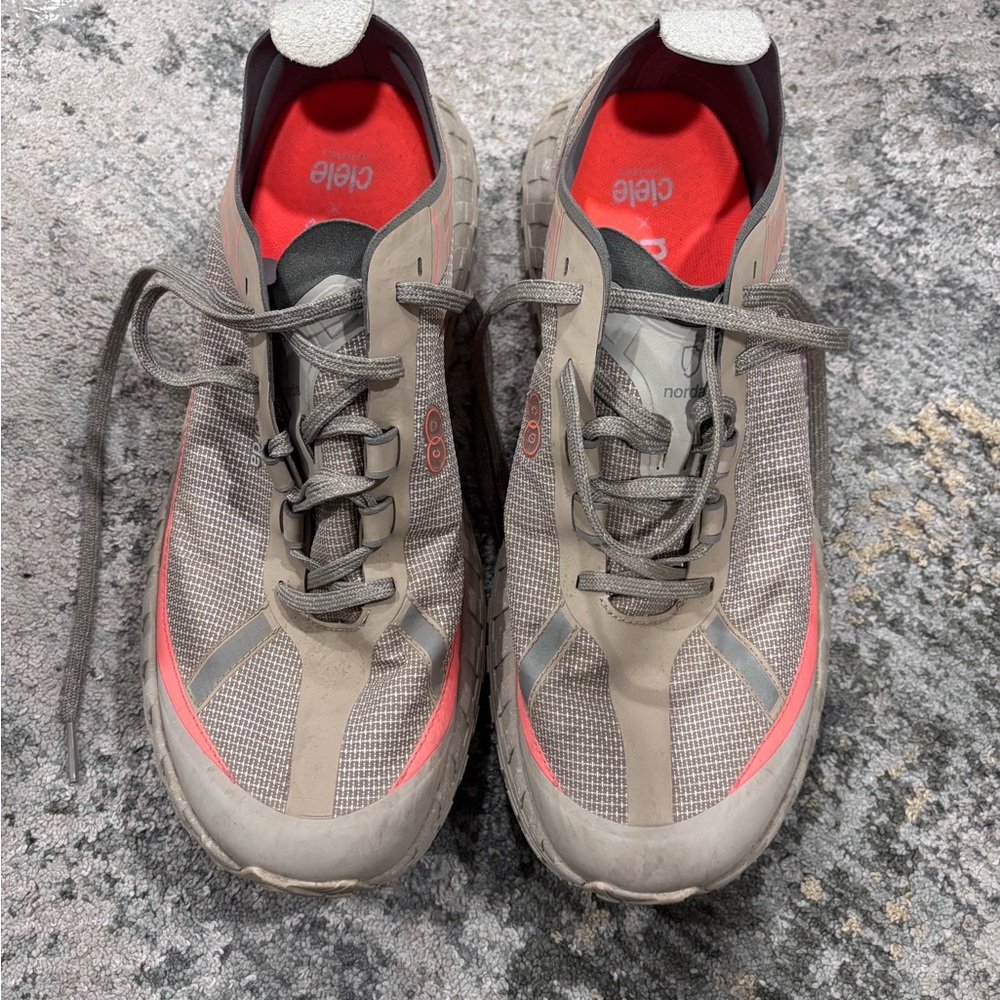 Norda Men's Athletic Shoes in Gray and Red GREAT CONDITION